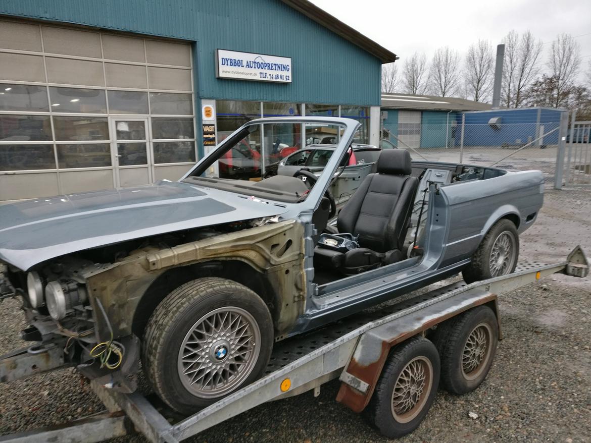 BMW 320i Cabriolet VFL. - Solgt billede 11