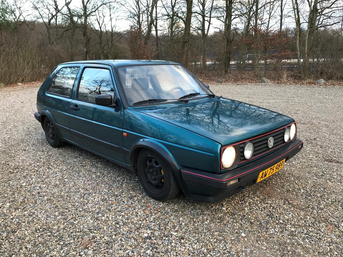 VW Golf 2 1,6 SOLGT! billede 2
