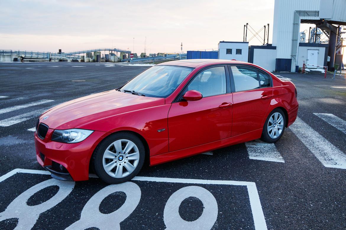 BMW E90 320D Shadowline billede 4