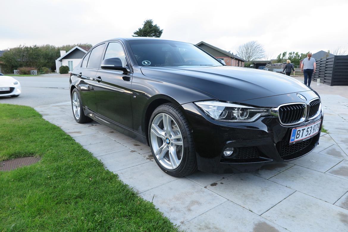 BMW F30 330i Steptronic billede 4