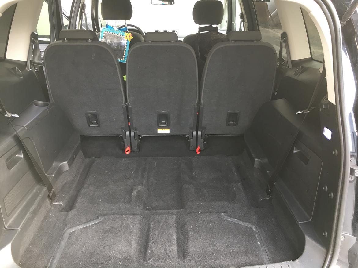 Ford S-Max Titanium *SOLGT* - Her mangler vi ikke plads! Vi mangler blot 3. Sæderække :-( billede 1