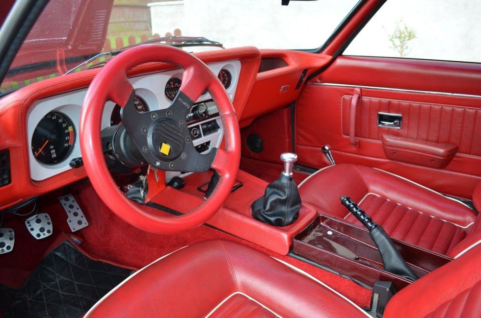 Opel GT  - Rødt/bordeaux interiør nybetrukket, men var også samme farve originalt   billede 16