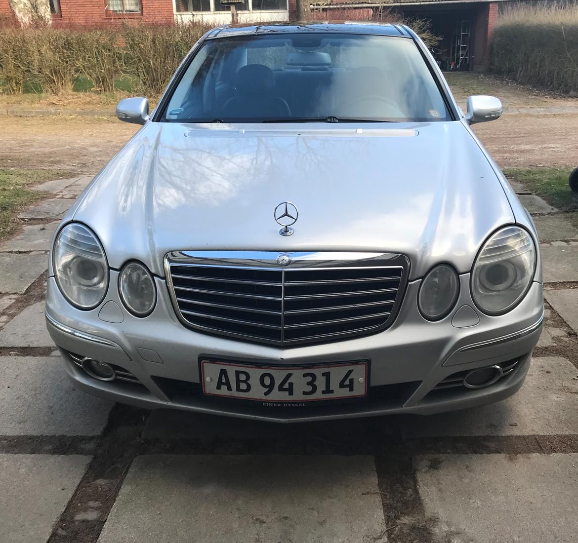 Mercedes Benz E320 V6 cdi 224 HK SOLGT billede 2
