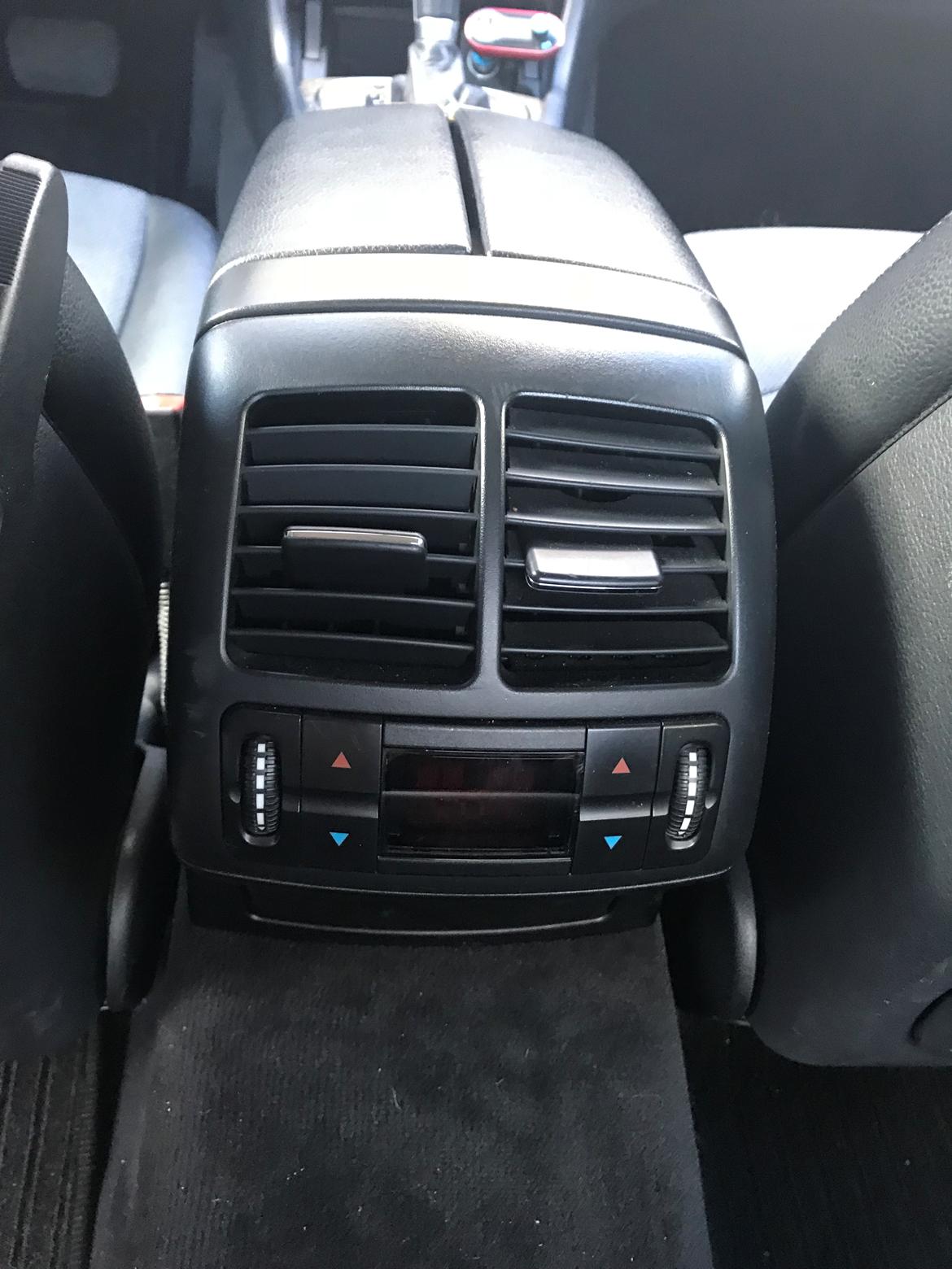 Mercedes Benz E320 V6 cdi 224 HK SOLGT billede 8