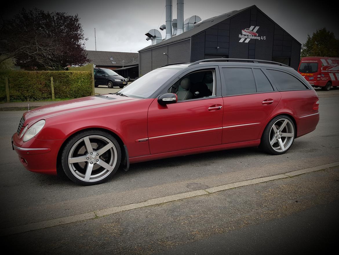 Mercedes Benz S211  E 500  4Matic  billede 4