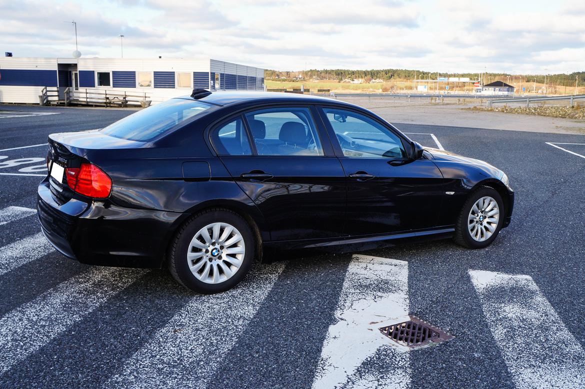 BMW E90 320D LCI billede 7
