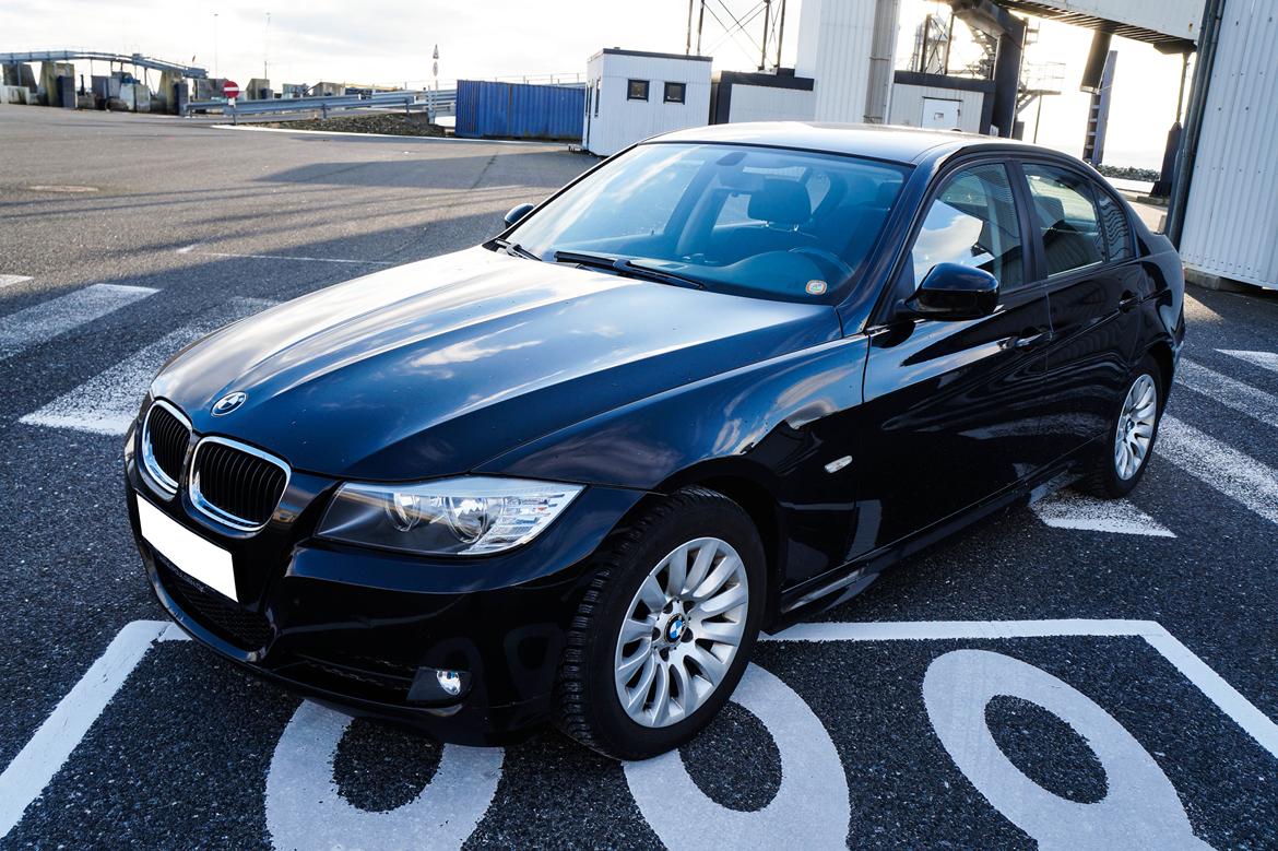 BMW E90 320D LCI billede 3