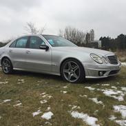 Mercedes Benz E500