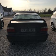 BMW E36 is  projekt  