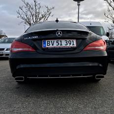 Mercedes Benz CLA 200 coupe