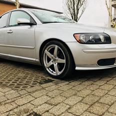 Volvo S40 II