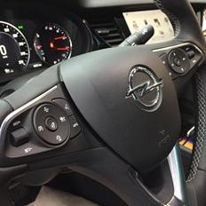 Opel Insignia b Innovation GS AUT