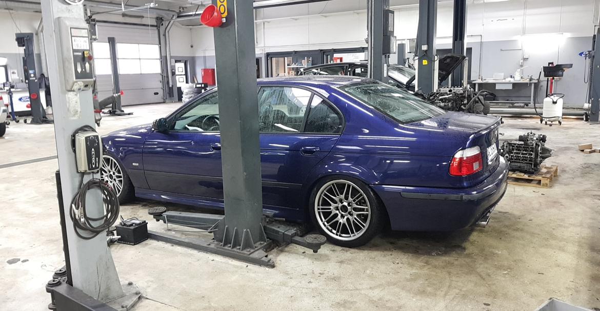 BMW E39 530i (Solgt) billede 14