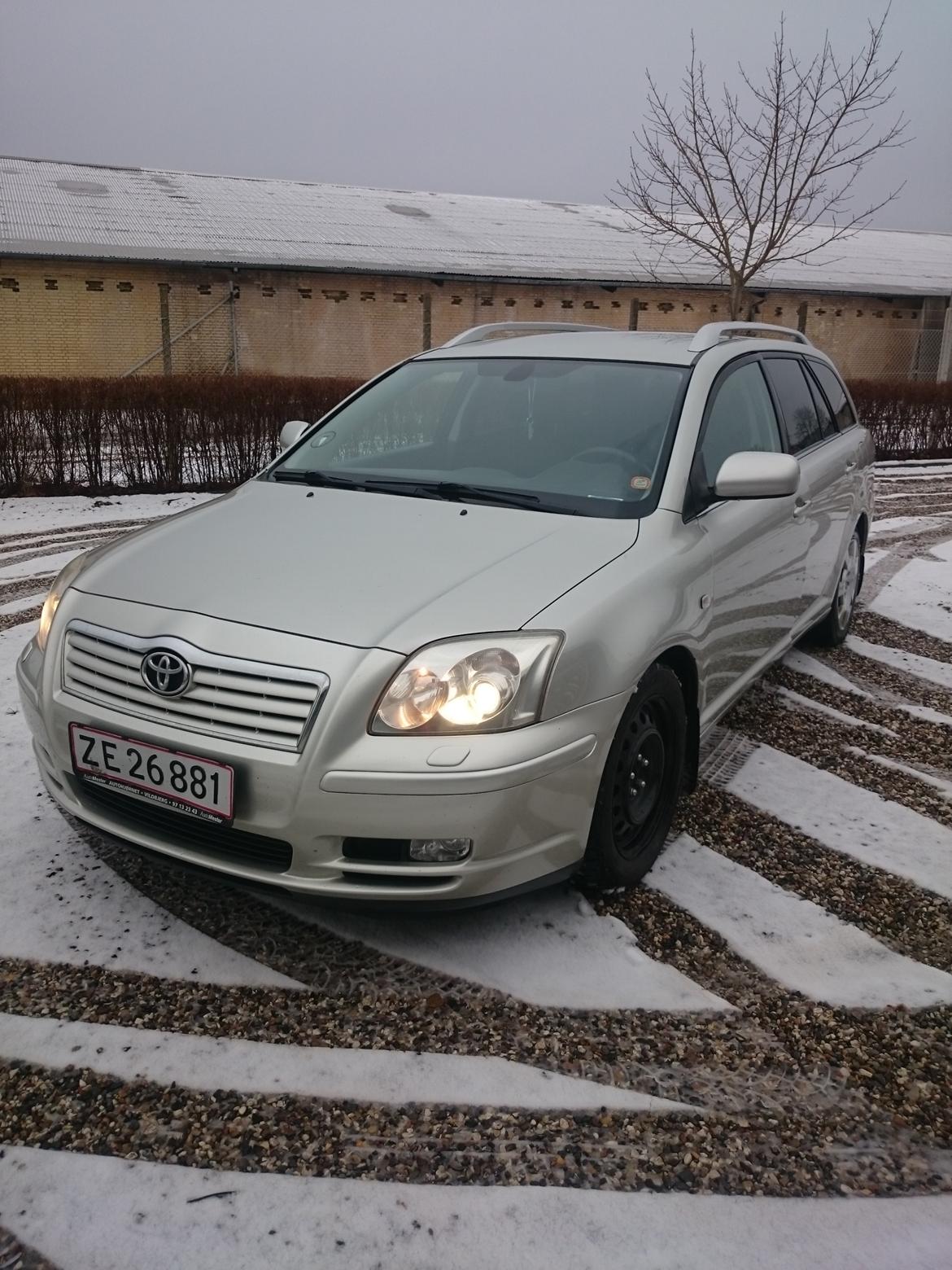 Toyota Avensis  (Solgt)  billede 4