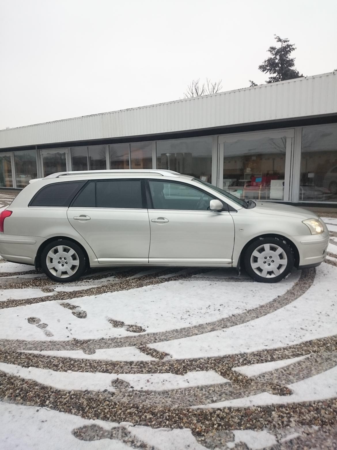 Toyota Avensis  (Solgt)  billede 7