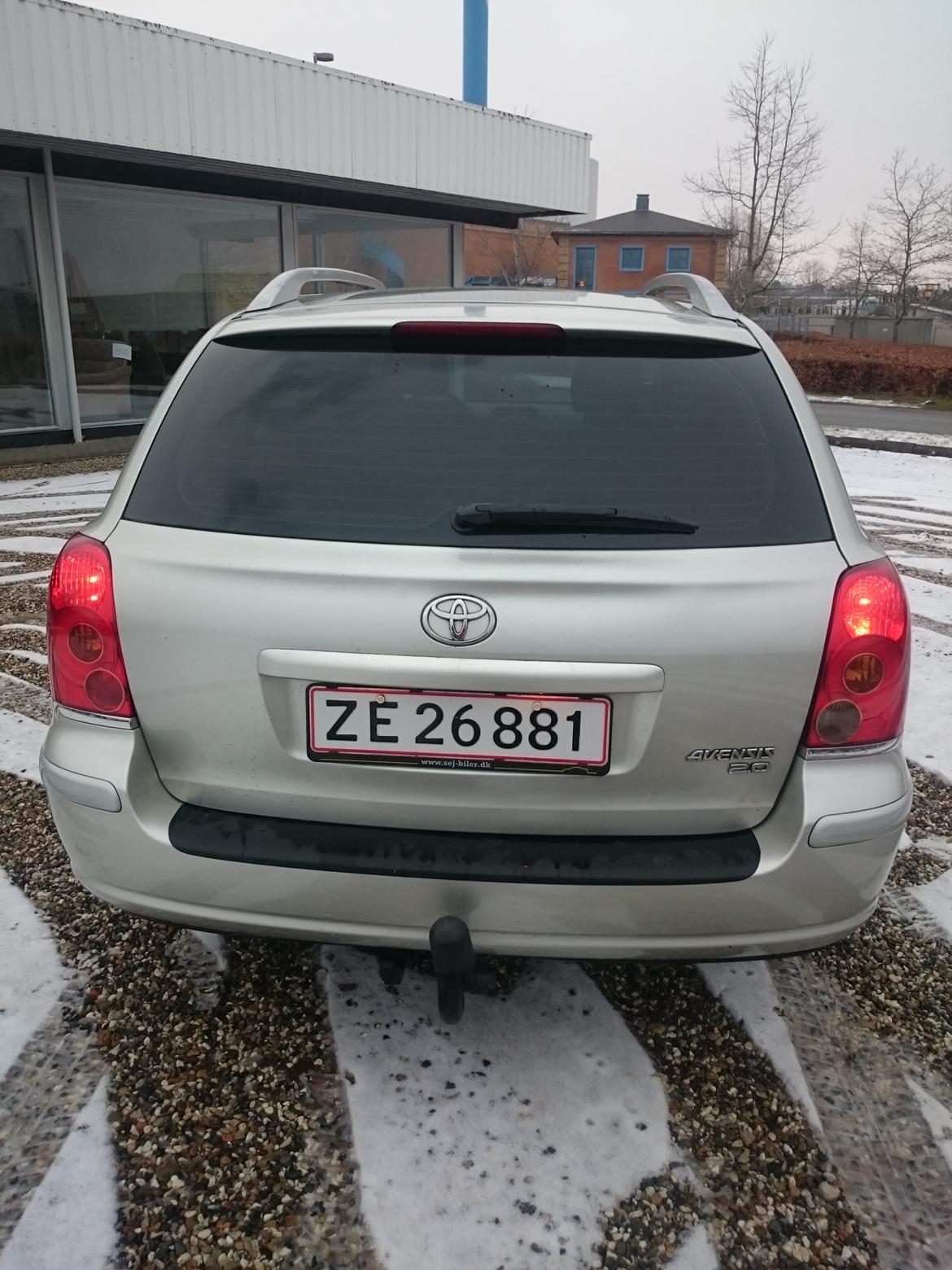 Toyota Avensis  (Solgt)  billede 8