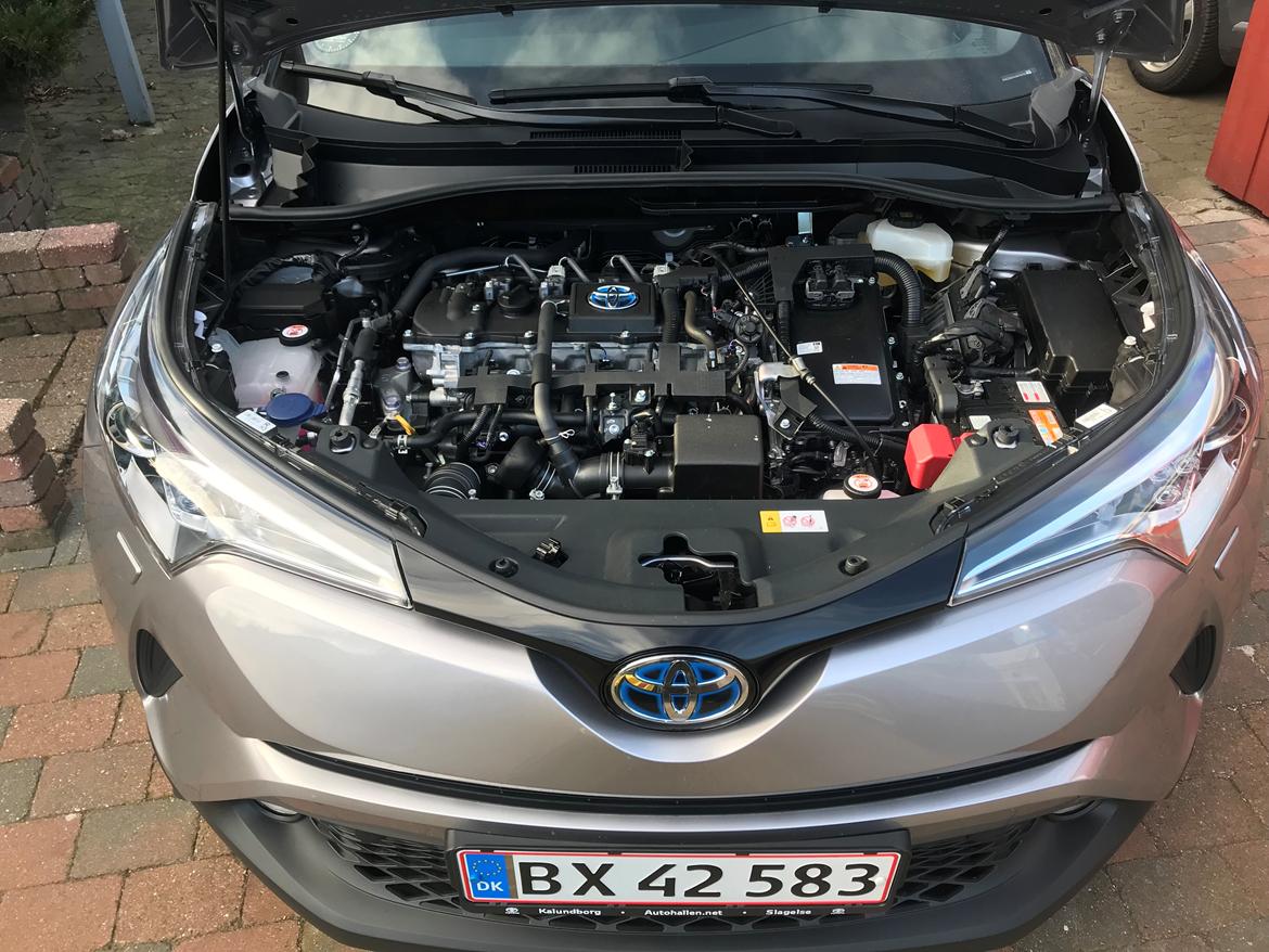 Toyota C-HR Limited Hybrid billede 4