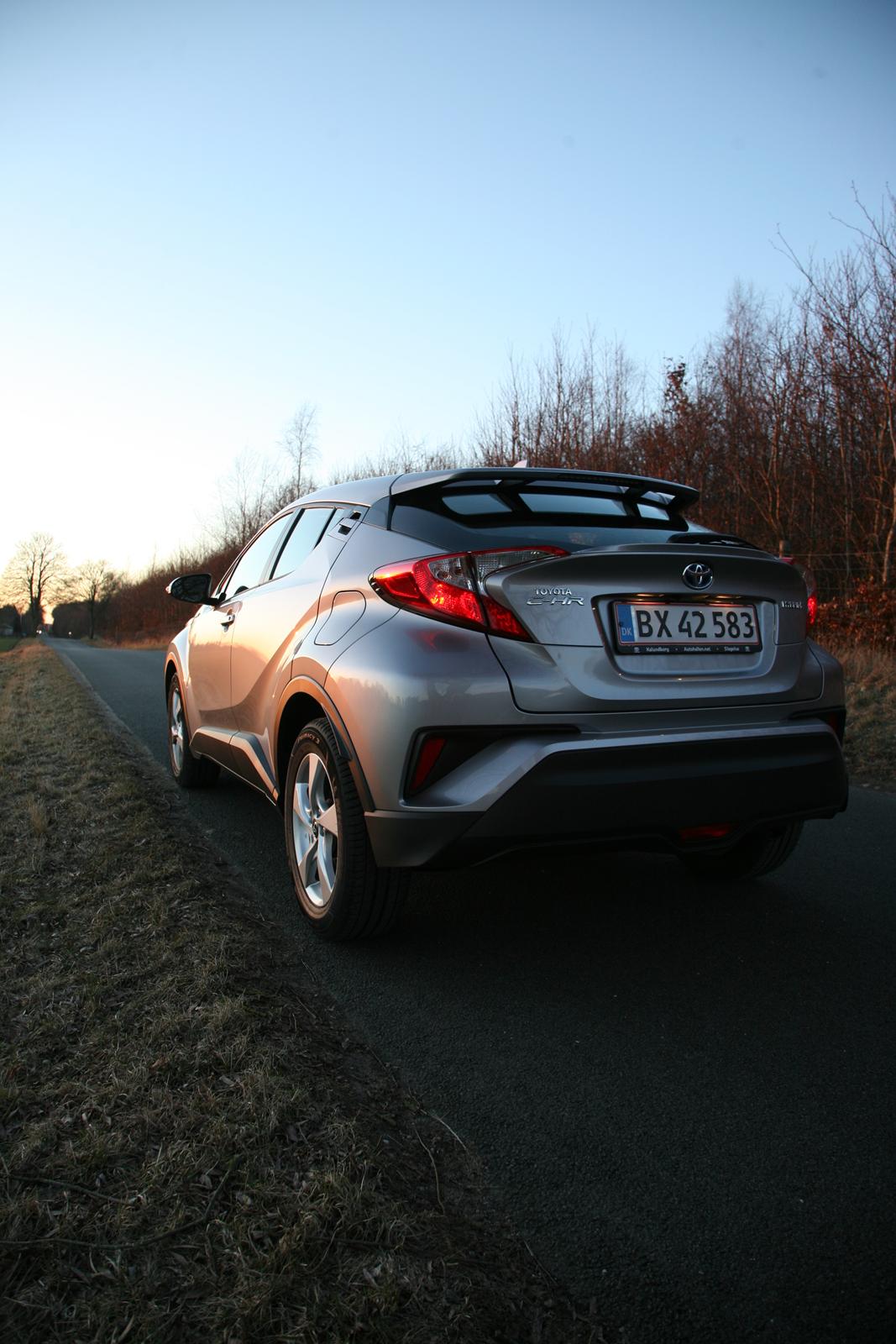 Toyota C-HR Limited Hybrid billede 11