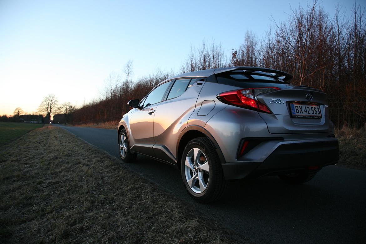 Toyota C-HR Limited Hybrid billede 12
