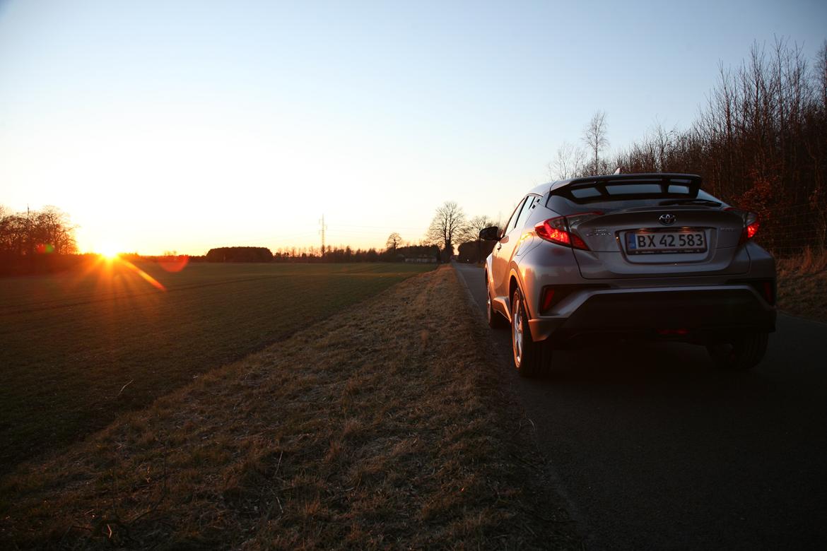 Toyota C-HR Limited Hybrid billede 15