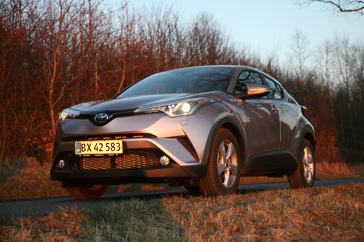 Toyota C-HR Limited Hybrid billede 7