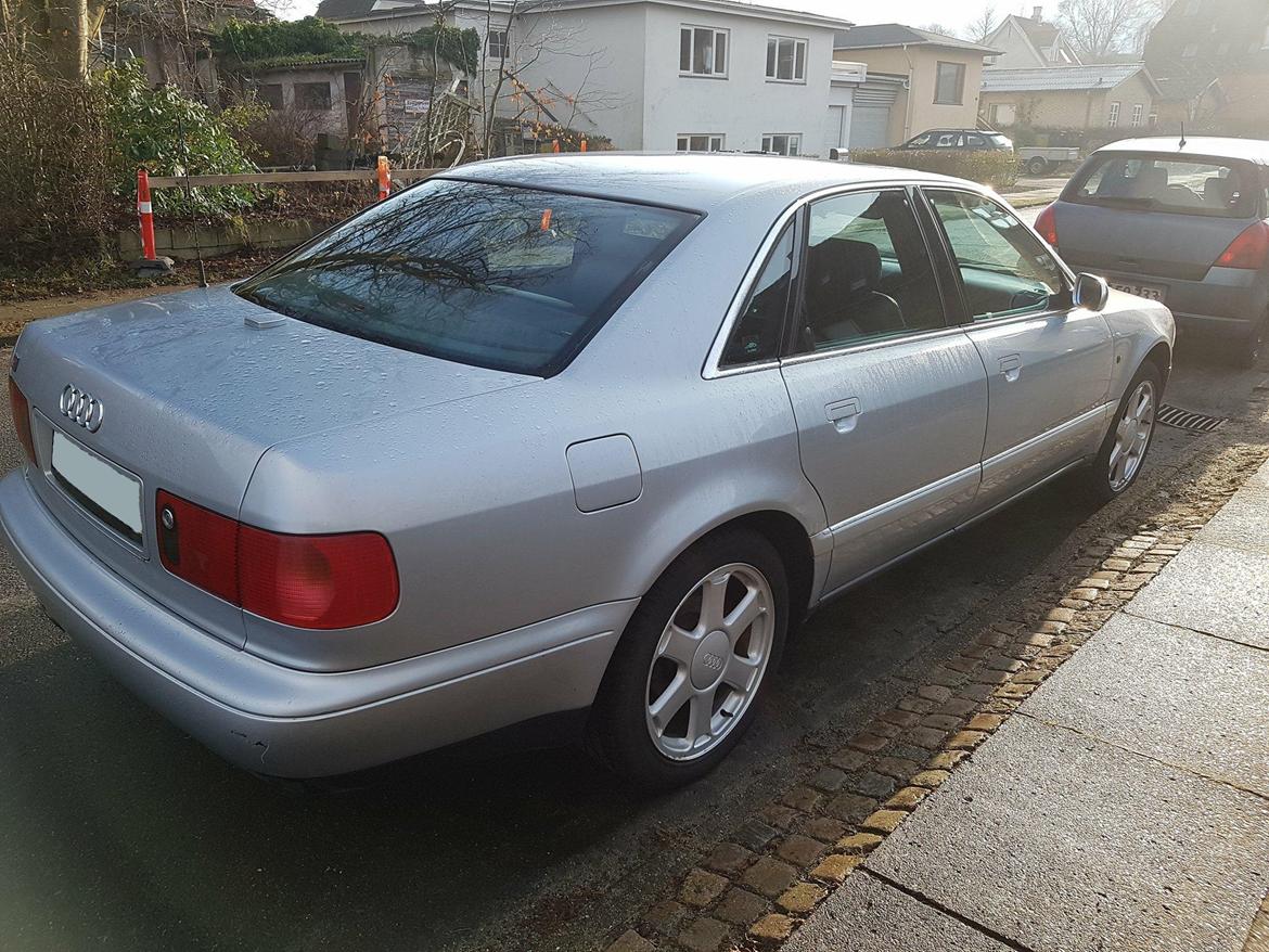 Audi S8 billede 6