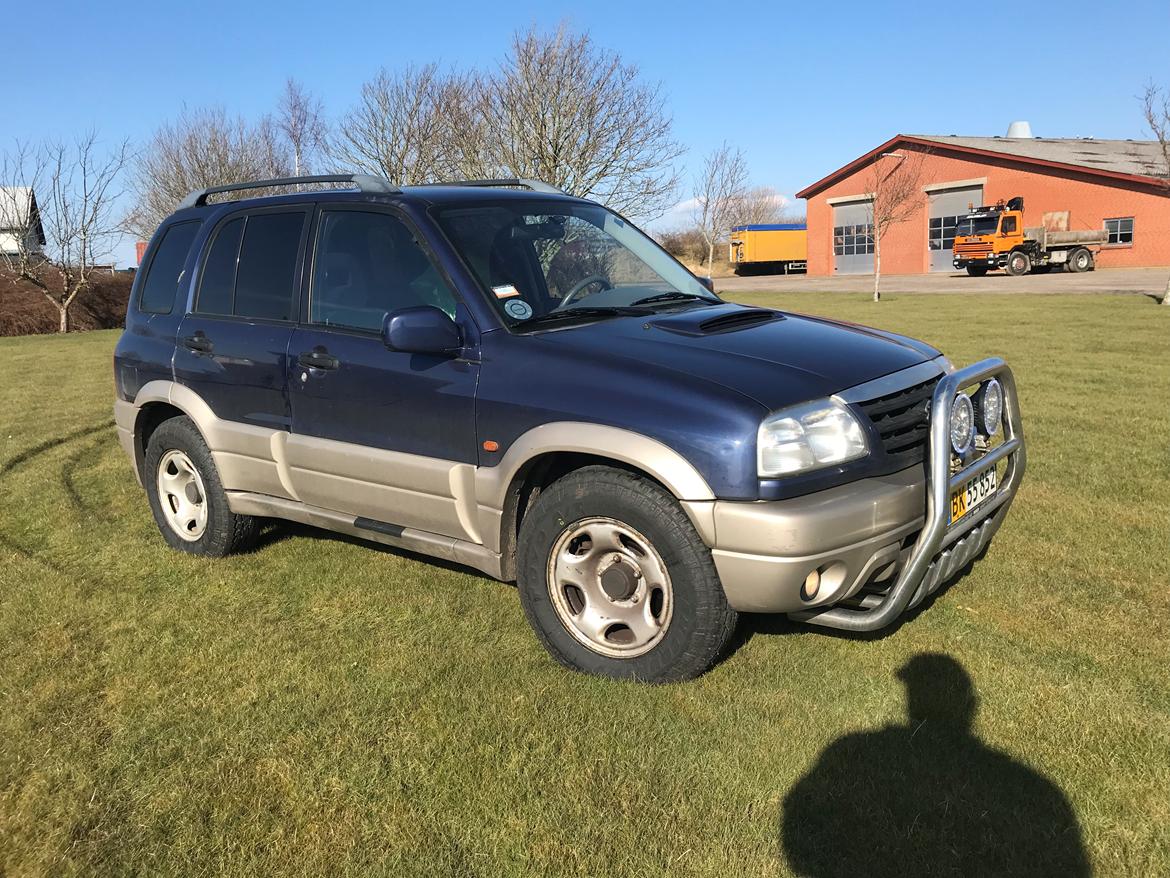 Suzuki Grand vitara 2.0D Van billede 4