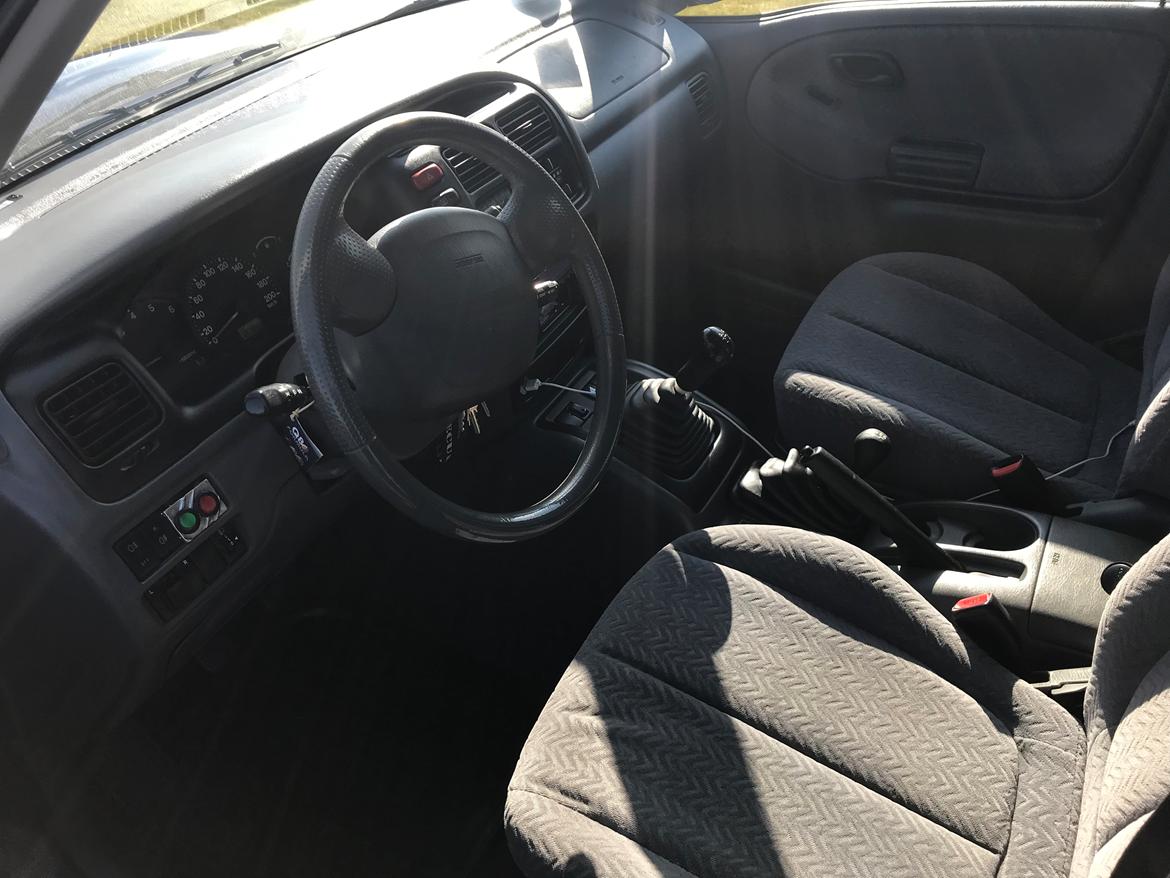 Suzuki Grand vitara 2.0D Van billede 9