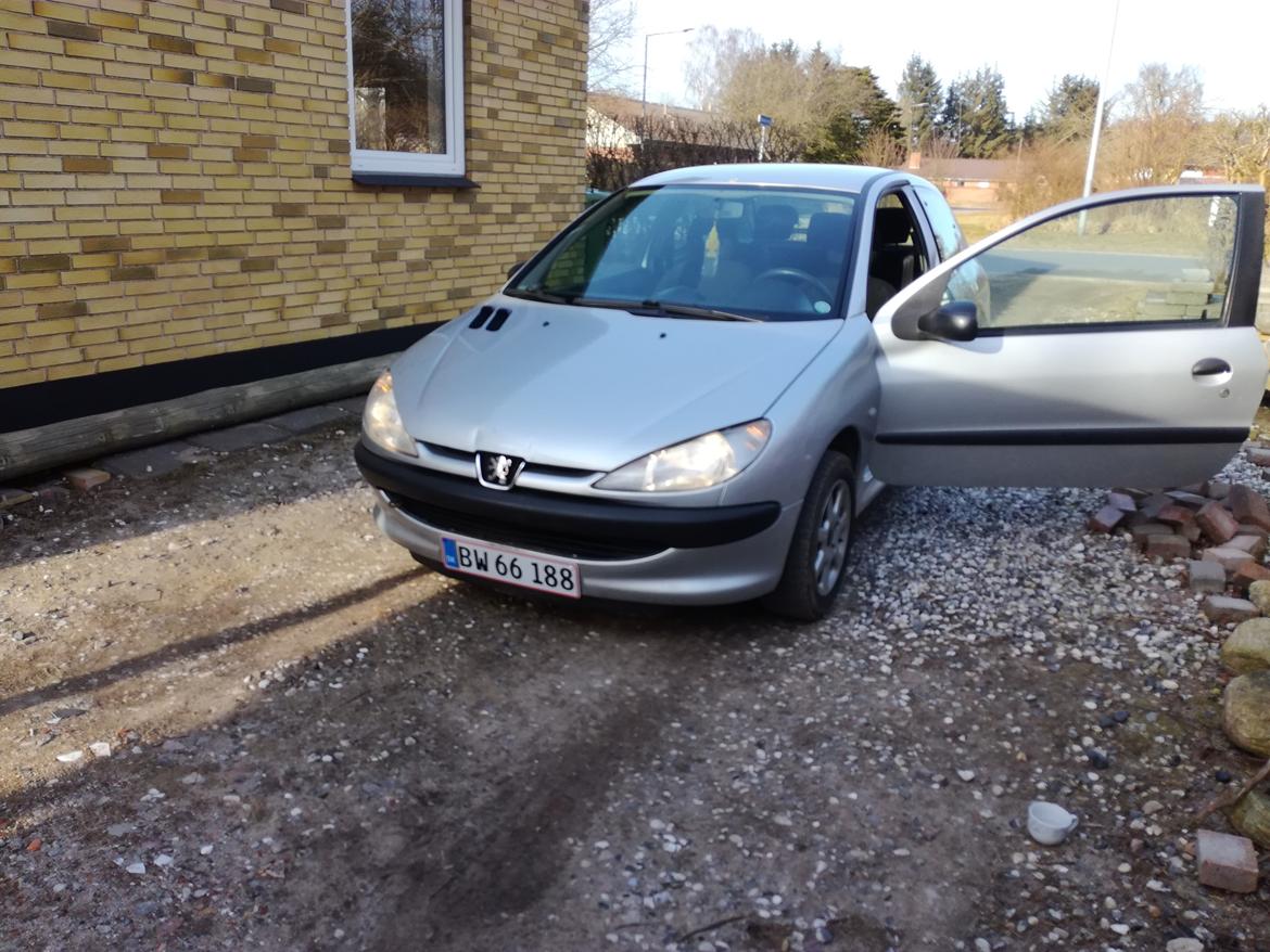 Peugeot 206 1.4 hdi xr billede 1