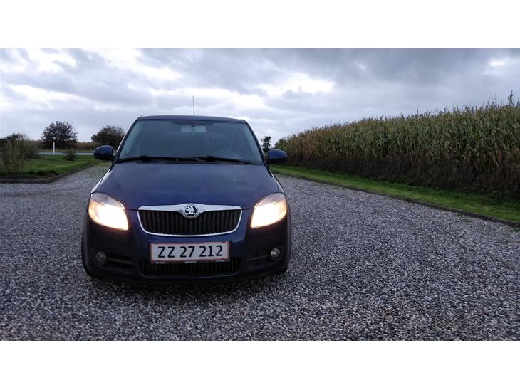 {{currentPhoto.altText}} billede {{currentPhoto.number}}