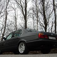 BMW E32 735iA