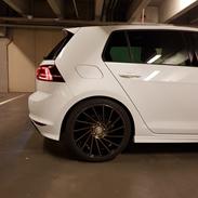 VW Golf VII R-Line