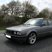 BMW E34 525i
