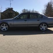 BMW E34 525i