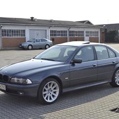 BMW E39 528