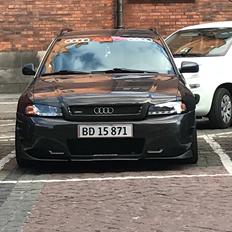 Audi A4 Avant Custom ( Tidl bil )