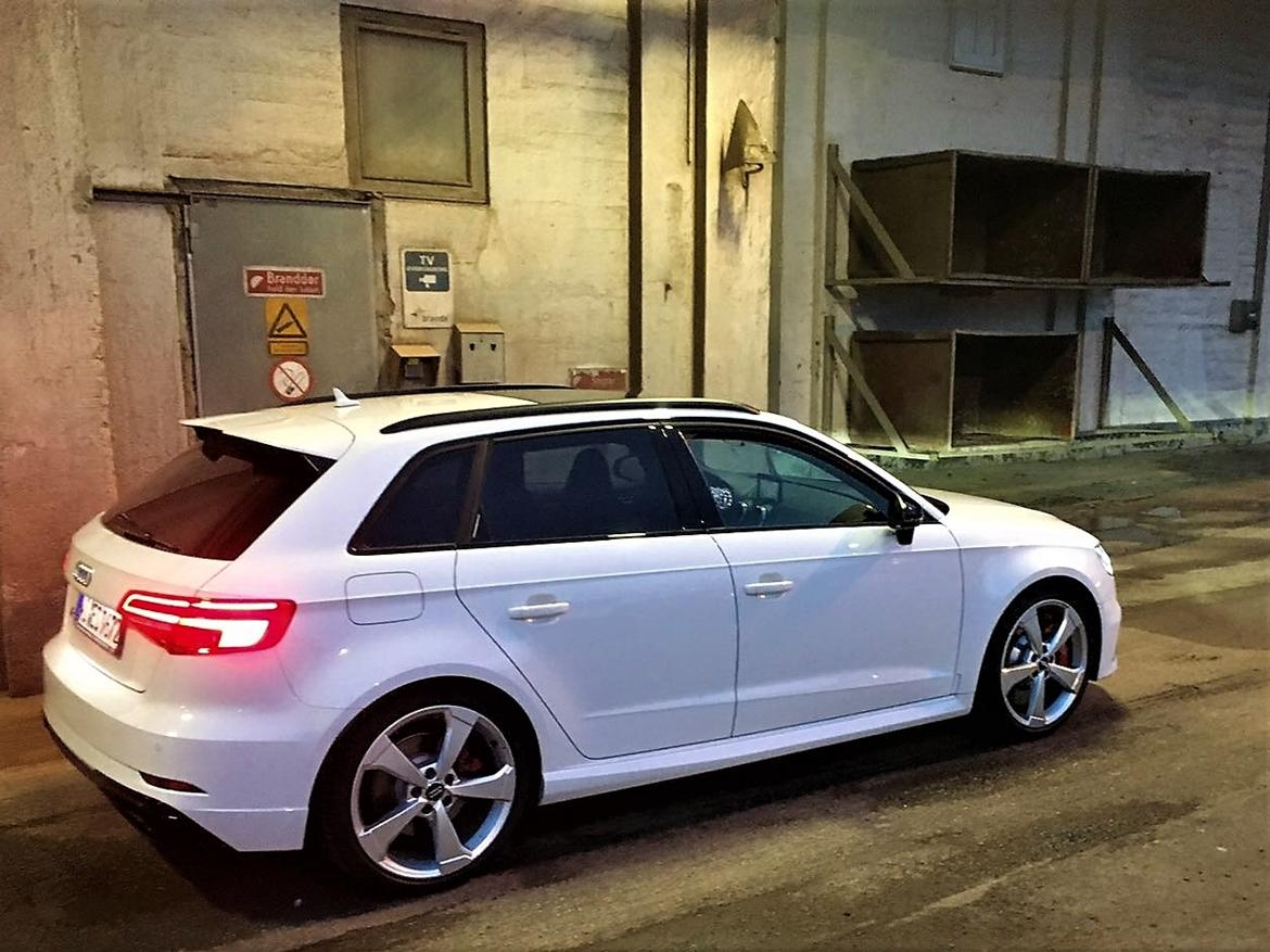 Audi RS3 Sportback 2.5 TFSI quattro S tronic billede 13