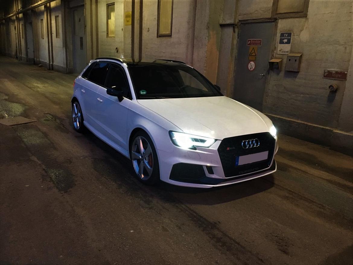 Audi RS3 Sportback 2.5 TFSI quattro S tronic billede 15