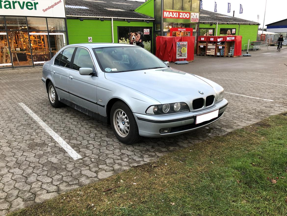 BMW 528i billede 2