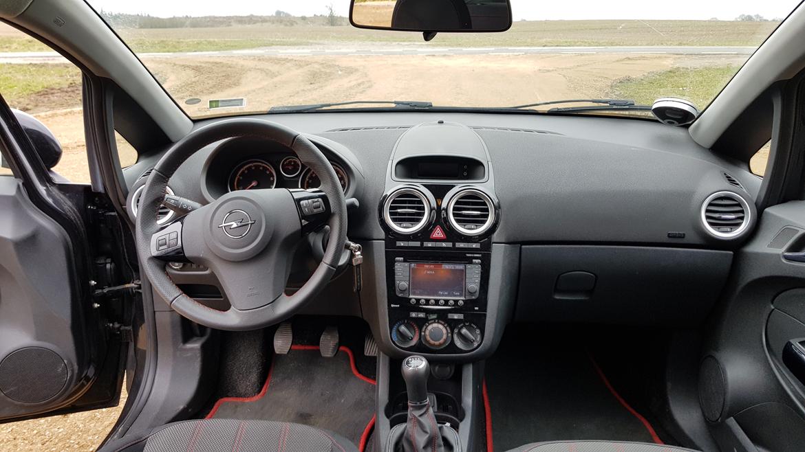 Opel corsa 1.4 t sport 5 dørs billede 3