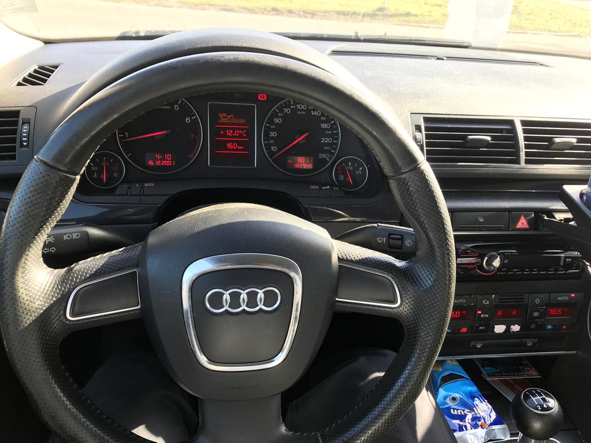 Audi A4 b6 limo.   Ny billder  billede 16