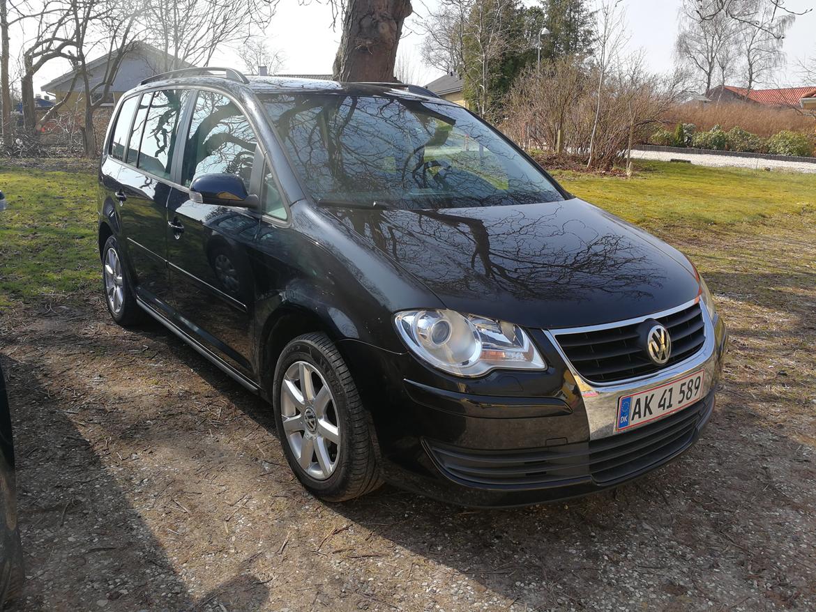VW Touran 1,9 105HK TDI DSG billede 2