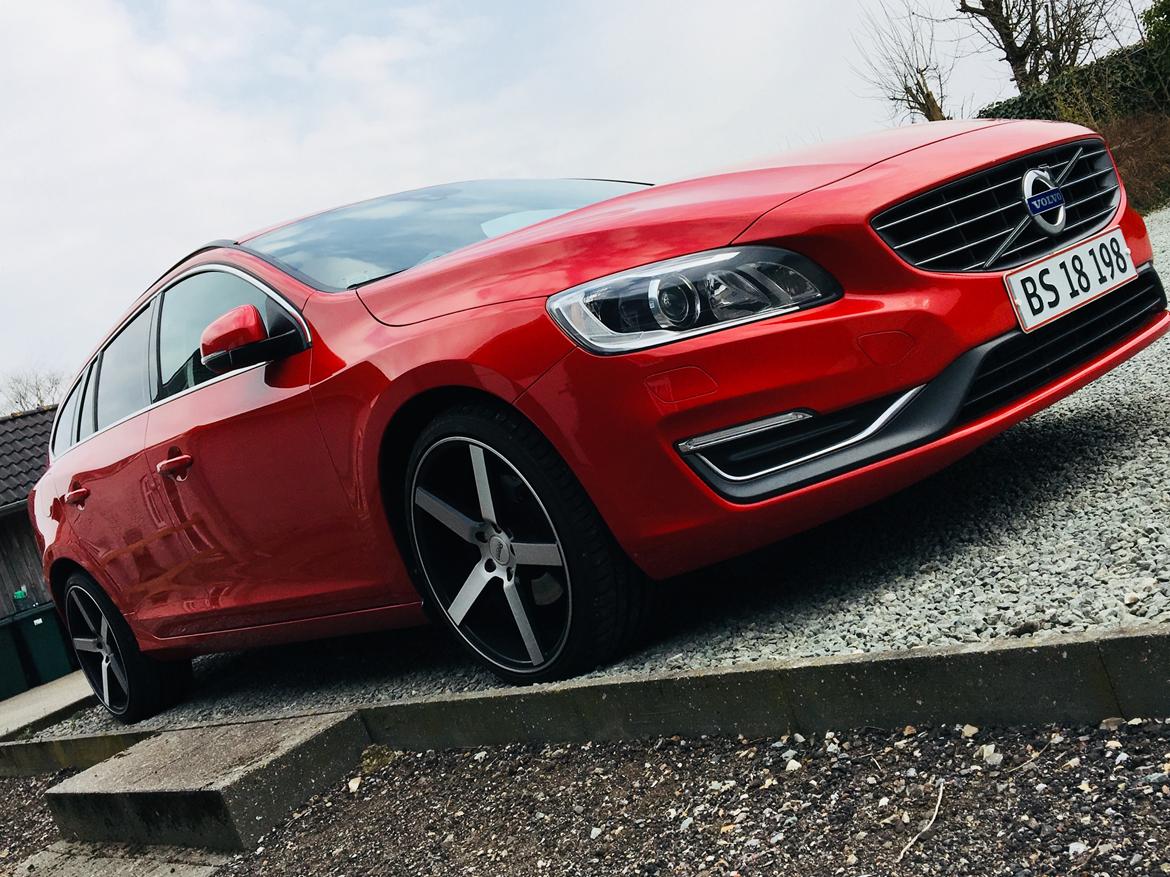 Volvo V60 D3 (model 2014) billede 1