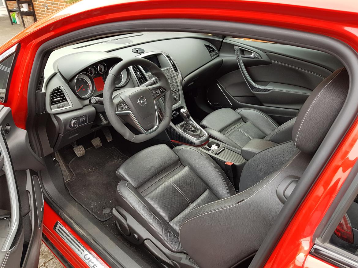 Opel Astra j gtc 2.0 CDTI - solgt billede 9