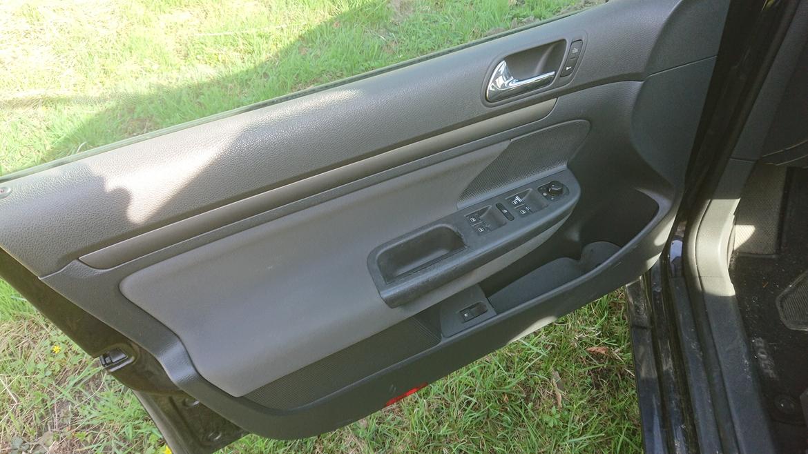 VW Golf V 2.0 FSI Comfortline billede 14