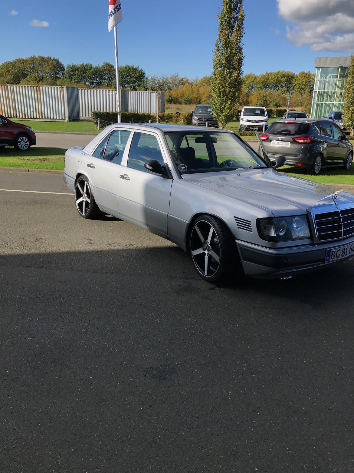 Mercedes Benz •E300 Turbo Diesel billede 8