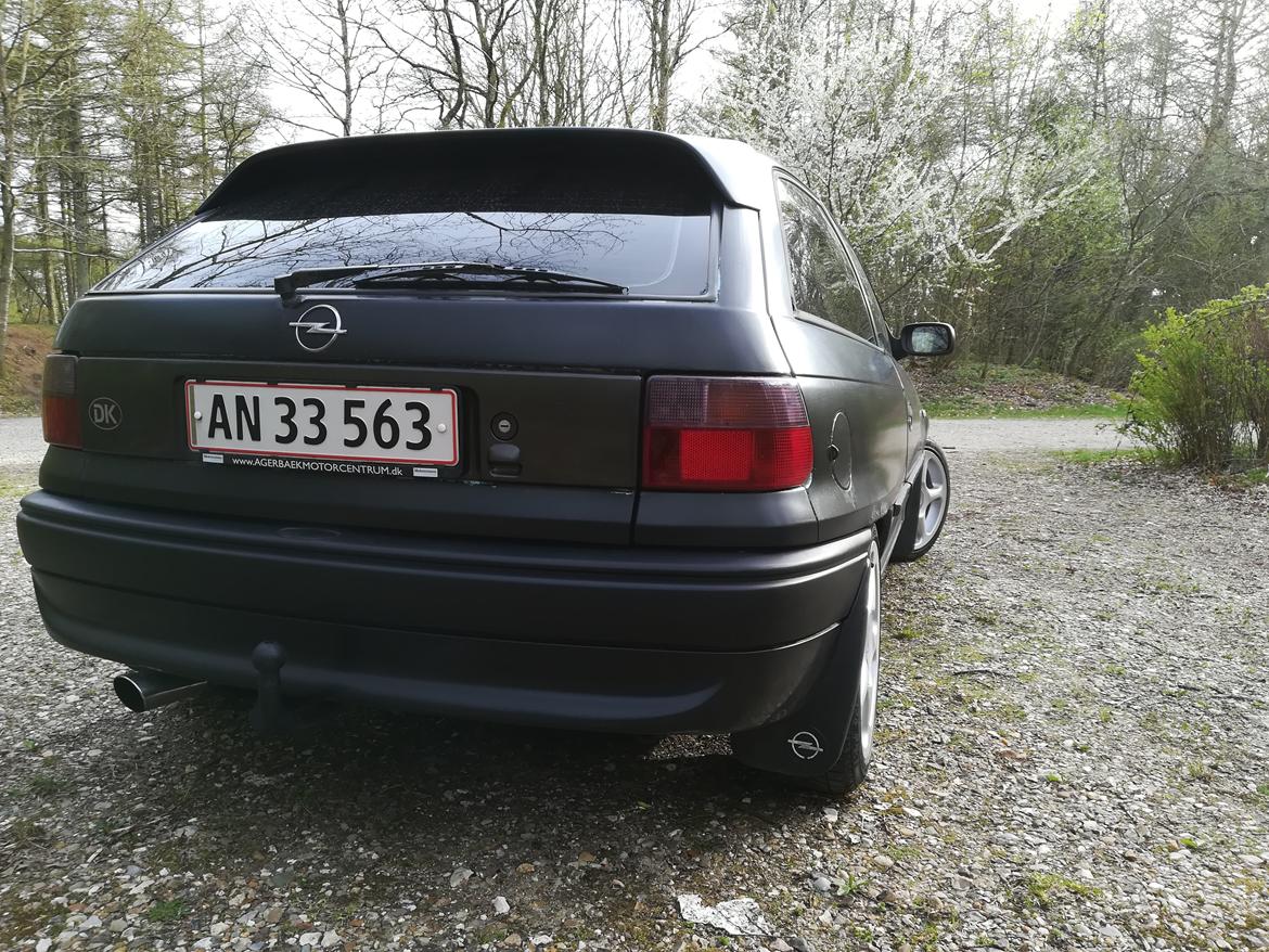 Opel Astra 1,6i (Kørt til skrot) billede 19
