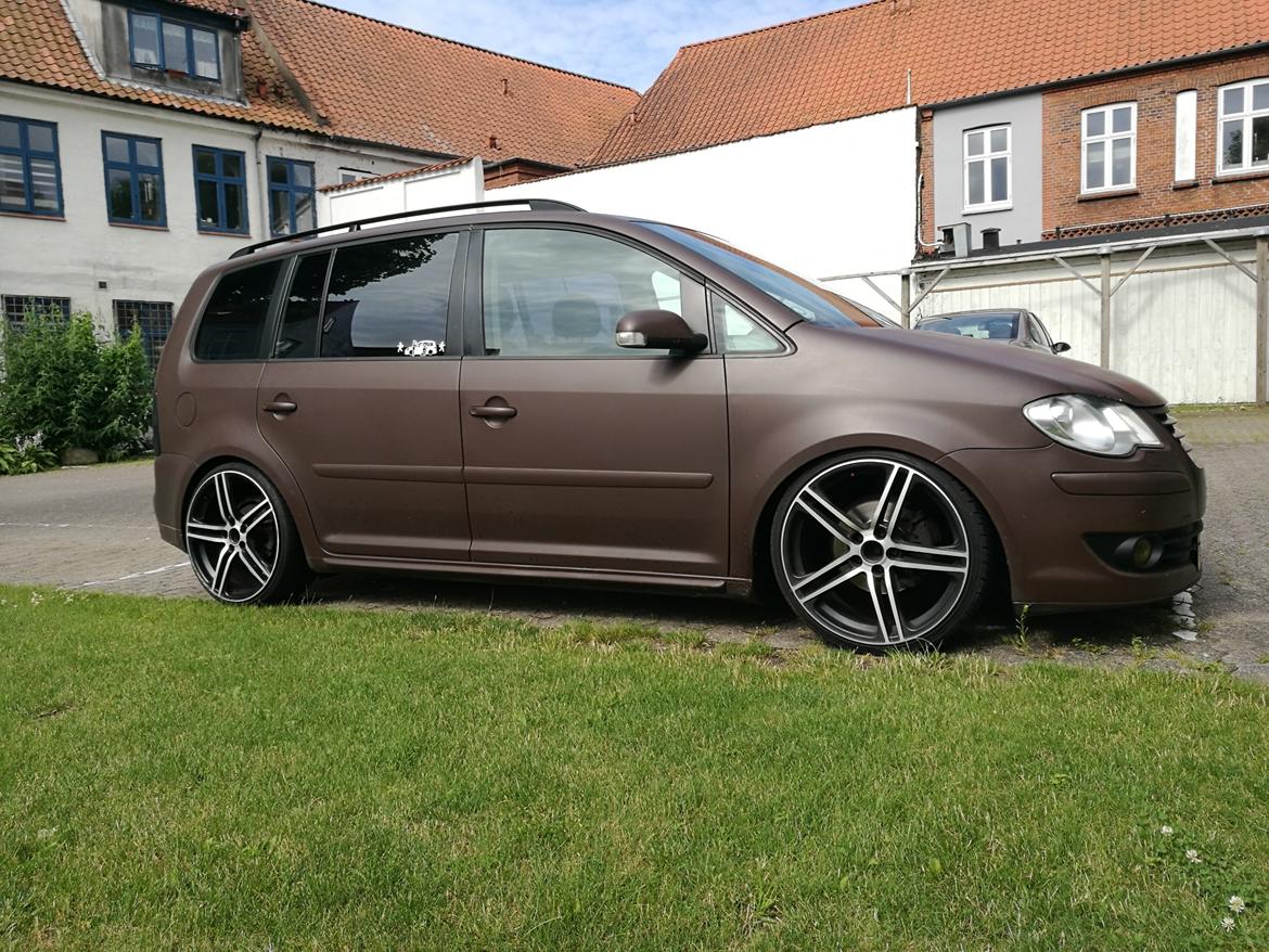 VW Touran 1,9 TDI Solgt - Sådan ser den ud i dag.... billede 1