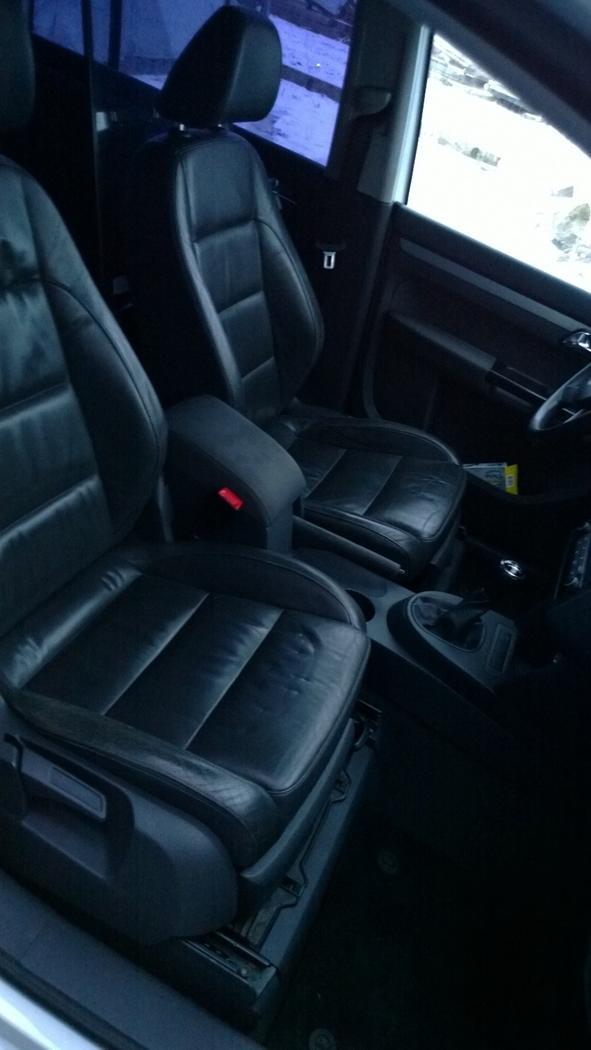 VW Touran 1,9 TDI Solgt - Fantastisk kabine passer til min ryg.. billede 3