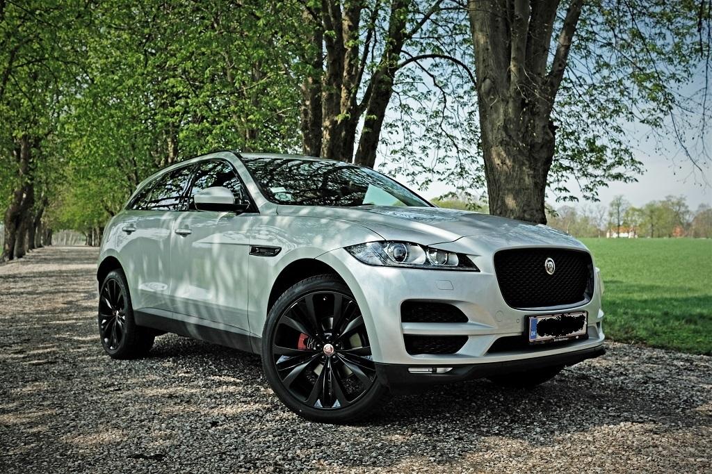 Jaguar F-Pace. "Drivers Edition" - Silver med Black Pack billede 1
